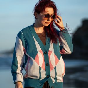 Unisex knitted cardigan with a mosaic design